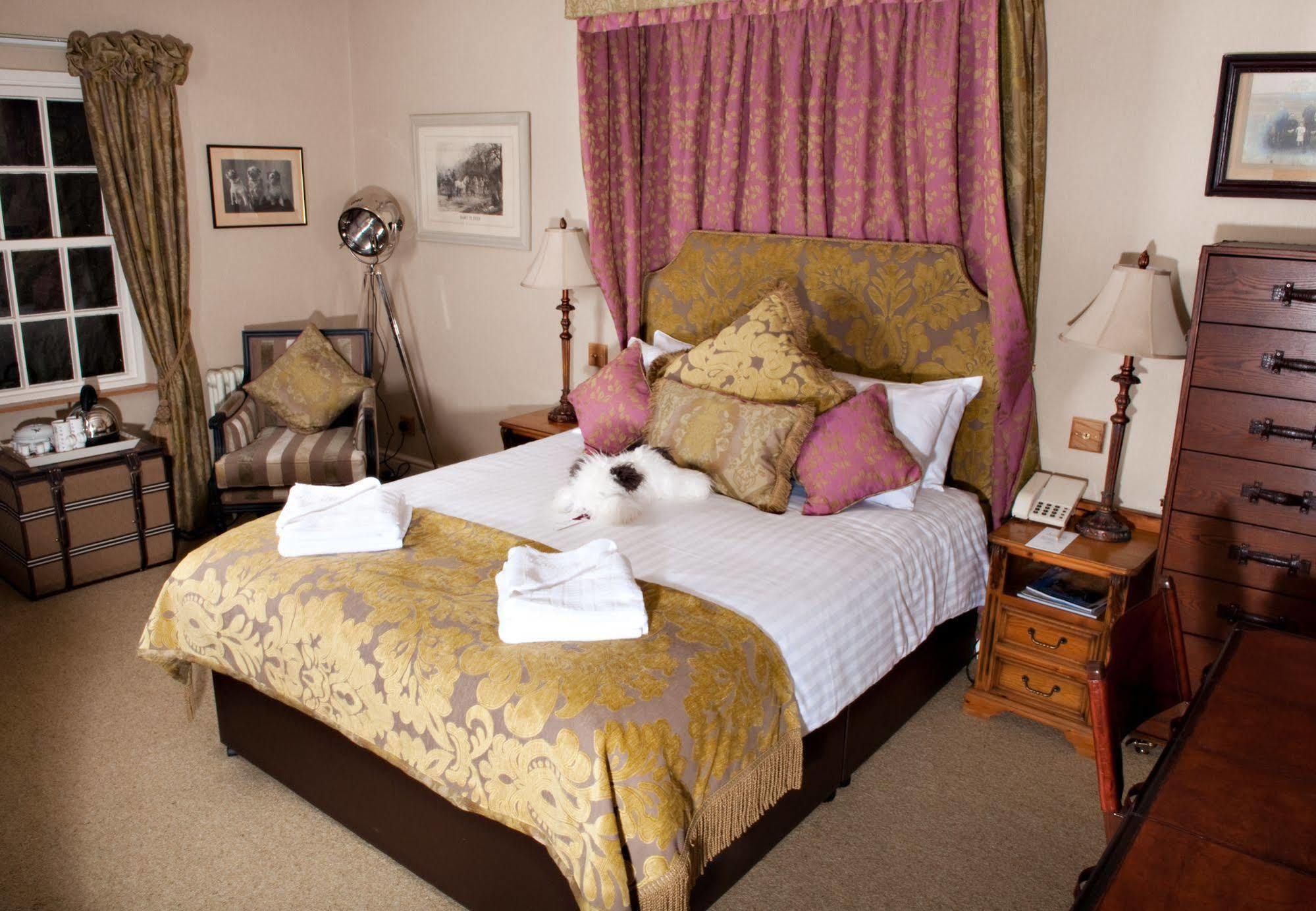 Wild Boar Estate Hotel Bowness-on-Windermere Ngoại thất bức ảnh